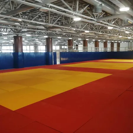 Lavanta Tepesi Ve Spor Tesisleri מלון 5*